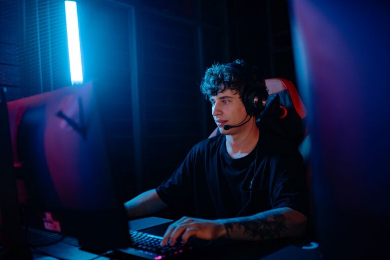 Best Gaming Headsets with Built‑In Mic for NBA 2K26 Teams